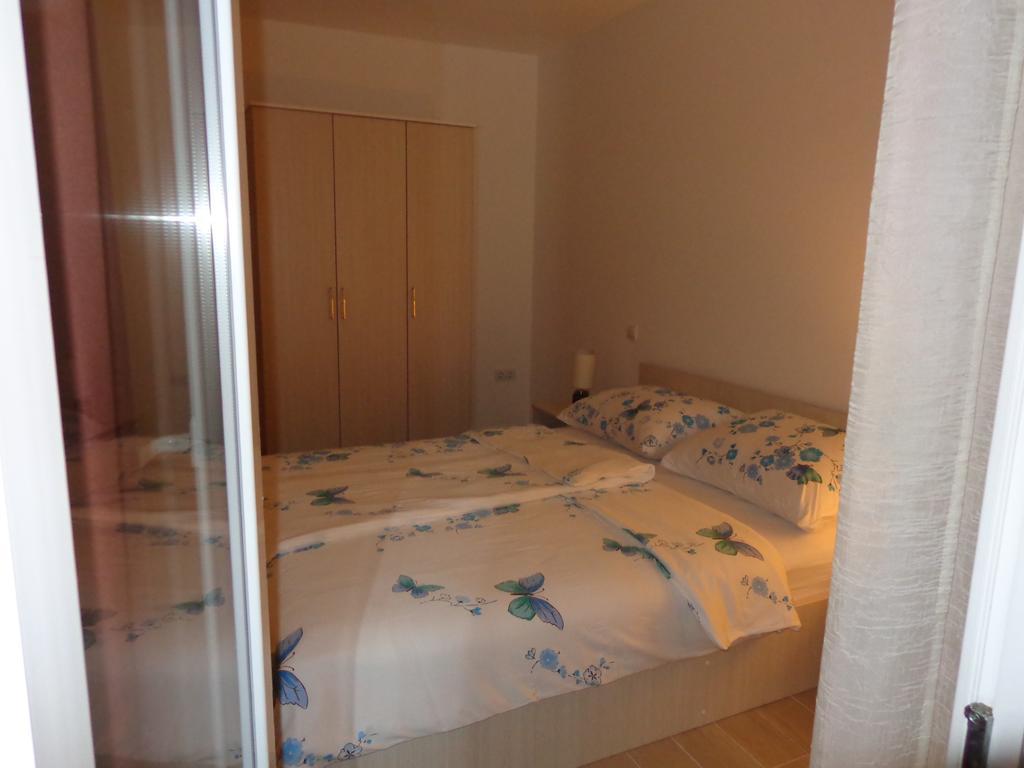 Villa Palas Apartments Rogoznica  Oda fotoğraf