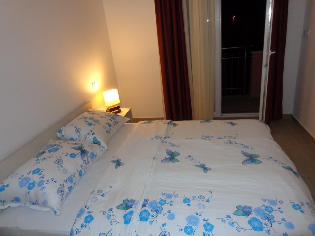 Villa Palas Apartments Rogoznica  Oda fotoğraf