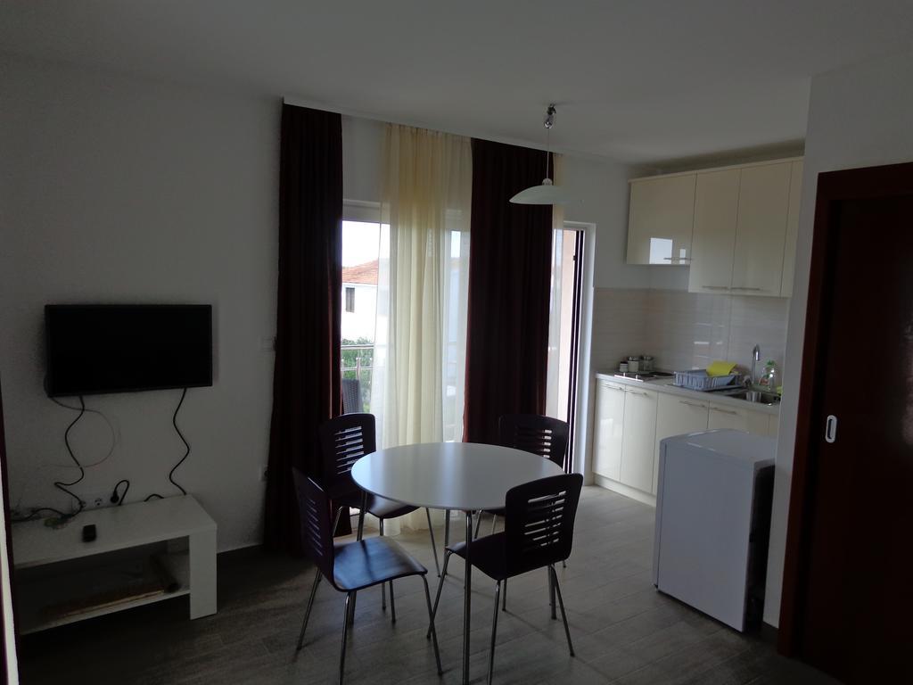 Villa Palas Apartments Rogoznica  Oda fotoğraf