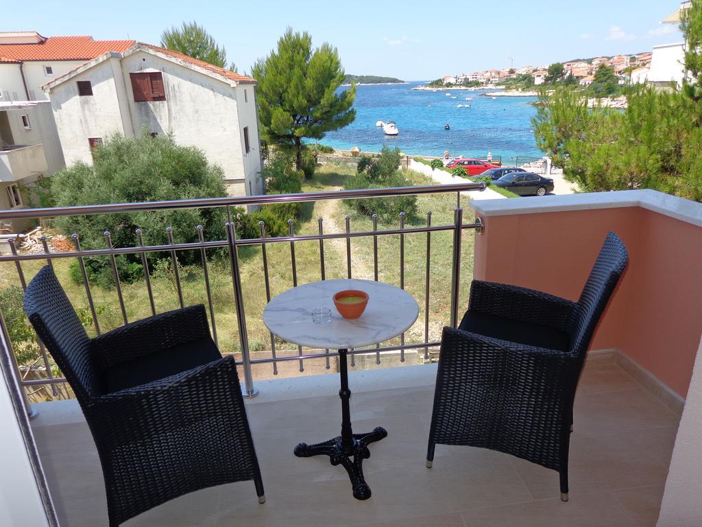 Villa Palas Apartments Rogoznica  Oda fotoğraf