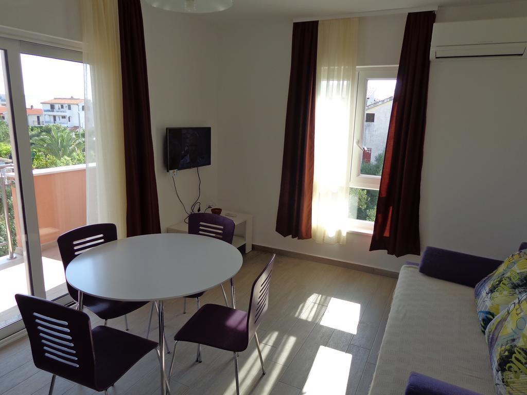 Villa Palas Apartments Rogoznica  Dış mekan fotoğraf